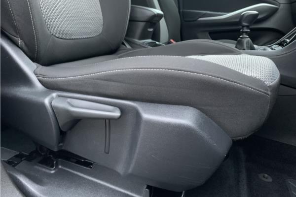 2019 Vauxhall Grandland X 1.2 Turbo GPF SE SUV 5dr Petrol Manual Euro 6 (s/s) (130 ps) - Cloth, photo 29