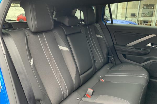 2024 Vauxhall Astra 1.2 Turbo Ultimate Sports Tourer 5dr Petrol Auto Euro 6 (s/s) (130 ps) - Alcantara Seat, photo 12