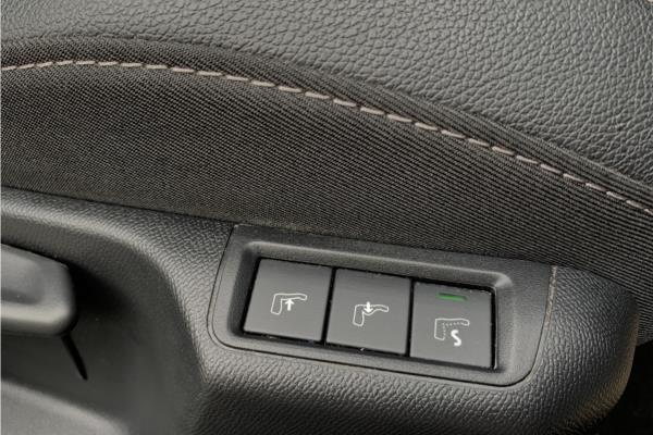 2022 Vauxhall Corsa 1.2 Turbo Ultimate Hatchback 5dr Petrol Auto Euro 6 (s/s) (130 ps) - Cloth/Alcantara, photo 29