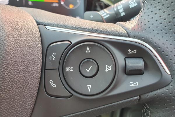 2023 Vauxhall Grandland 1.6 14.2kWh GSe SUV 5dr Petrol Plug-in Hybrid Auto AWD Euro 6 (s/s) (300 ps) - Berson Black, photo 18
