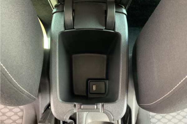 2019 Vauxhall Astra 1.6 CDTi ecoTEC BlueInjection Tech Line Nav Sports Tourer 5dr Diesel Euro 6 (s/s) (110 ps) - Cloth, photo 26