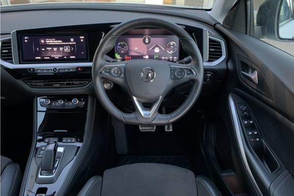 2023 Vauxhall Grandland - Black Alcantara, photo 11