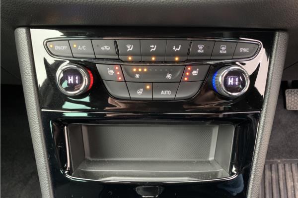 2021 Vauxhall Astra - Cloth Sienna/Jet Blk, photo 16