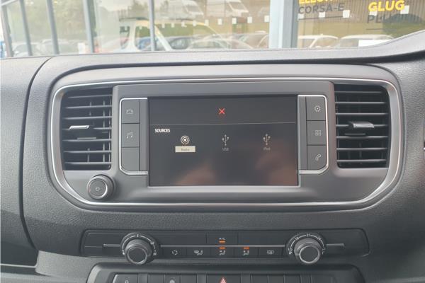 2023 Vauxhall Vivaro-e Life - Curitiba Triton, photo 15