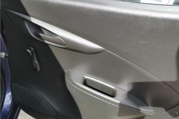 2017 Vauxhall Viva 1.0i SE Hatchback 5dr Petrol Manual Euro 6 (75 ps) - Cloth, photo 36