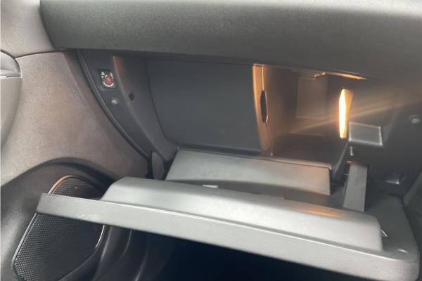 2020 Vauxhall Grandland X 1.2 Turbo SRi Nav SUV 5dr Petrol Auto Euro 6 (s/s) (130 ps) - Cloth, photo 26