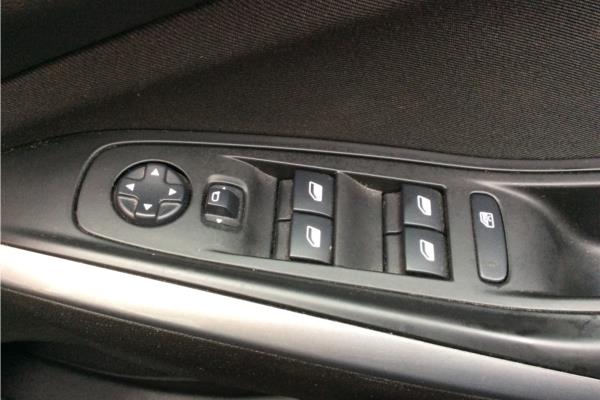 2018 Vauxhall Grandland 1.2T SE 5dr - Cloth, photo 23