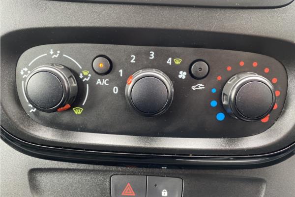 Non Franchise 2019 VAUXHALL VIVARO 2900 SPORT CDTI BT - Fabic - Cloth, photo 15