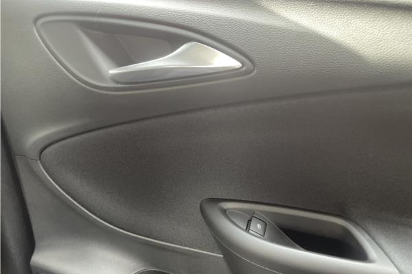 2020 Vauxhall Astra 1.2 Turbo SRi Hatchback 5dr Petrol Manual Euro 6 (s/s) (145 ps) - Cloth, photo 32
