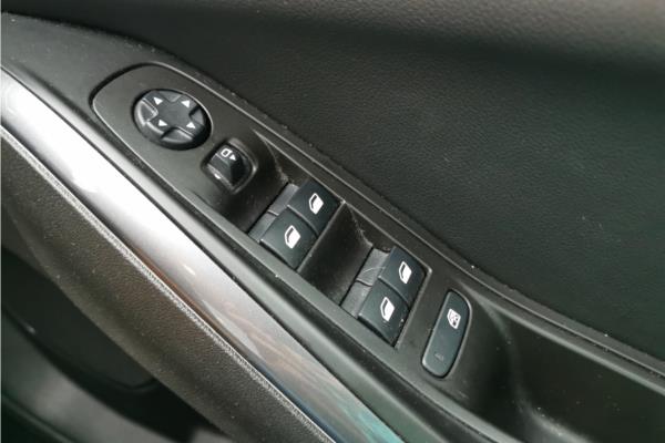 2019 Vauxhall Grandland X 1.2 Turbo GPF Sport Nav SUV 5dr Petrol Auto Euro 6 (s/s) (130 ps) - Cloth, photo 22