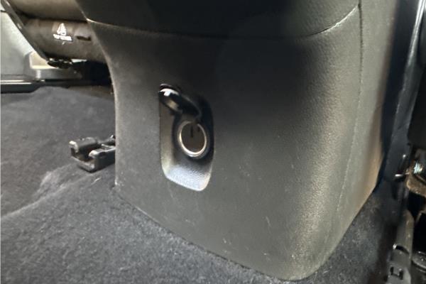 2020 Vauxhall Grandland X 1.2 Turbo GPF SE SUV 5dr Petrol Manual Euro 6 (s/s) (130 ps) - Cloth, photo 38