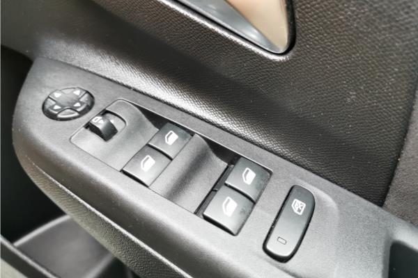 2022 Vauxhall Corsa 1.2 Turbo Ultimate Hatchback 5dr Petrol Auto Euro 6 (s/s) (130 ps) - Cloth/Alcantara, photo 22
