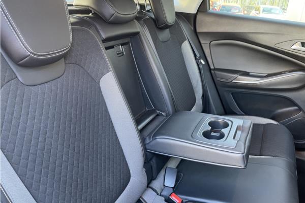 2018 Vauxhall Grandland X 1.2 Turbo Sport Nav SUV 5dr Petrol Auto Euro 6 (s/s) (130 ps) - Cloth, photo 36