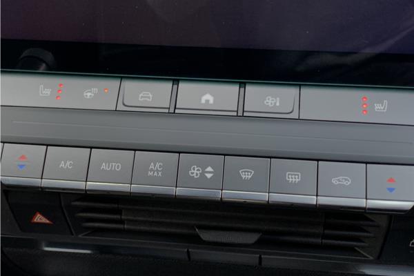 2024 VAUXHALL ASTRA - Jet Black Greta, photo 16