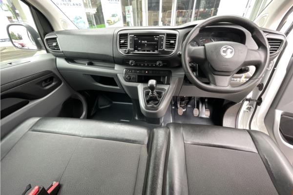 2020 Vauxhall Vivaro 1.5 Turbo D 2900 Dynamic Panel Van 6dr Diesel Manual L2 Euro 6 (s/s) (100 ps) - Cloth, photo 10