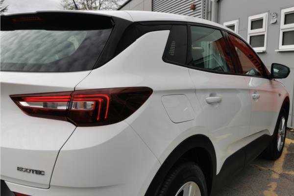 2020 Vauxhall Grandland X 1.2 Turbo GPF SE SUV 5dr Petrol Manual Euro 6 (s/s) (130 ps) - Cloth, photo 37