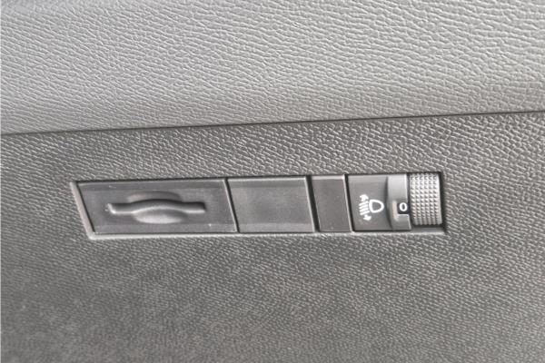 2025 Vauxhall Astra - Jet Black Greta, photo 21