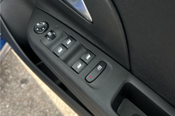 2021 Vauxhall Corsa 1.2 Turbo Elite Nav Hatchback 5dr Petrol Auto Euro 6 (s/s) (100 ps) - Cloth, photo 22