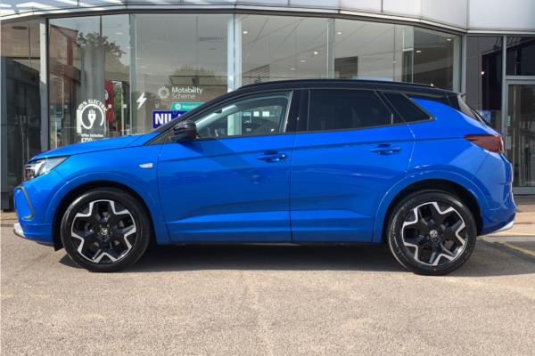 2022 Vauxhall Grandland 1.2 Turbo Ultimate SUV 5dr Petrol Auto Euro 6 (s/s) (130 ps) - Black Alcantara, photo 5