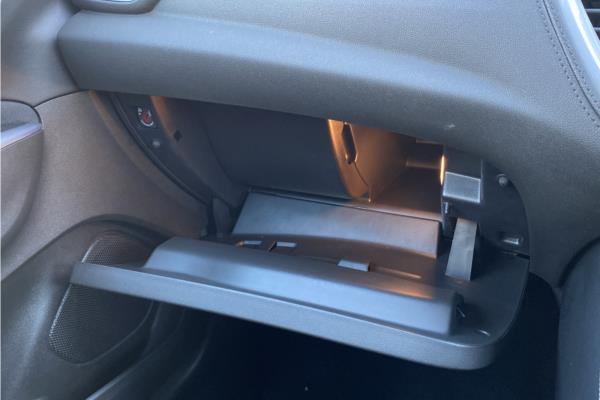 2020 Vauxhall Grandland X 1.2 Turbo GPF SE SUV 5dr Petrol Manual Euro 6 (s/s) (130 ps) - Cloth, photo 25