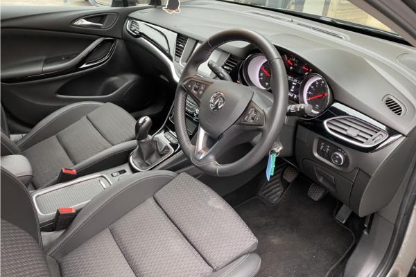 2019 VAUXHALL ASTRA 1.6 CDTi 16V 136 Griffin 5dr-sequence-11