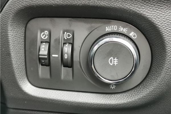 Vauxhall Corsa 5Dr HAT 1.2 TB 100ps YS WP AU - Banda Marvel Bl, photo 20