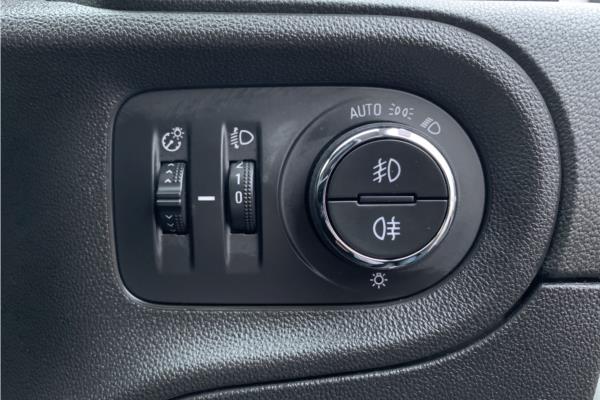 2019 Vauxhall Grandland X 1.2 Turbo GPF SE SUV 5dr Petrol Manual Euro 6 (s/s) (130 ps) - Cloth, photo 21
