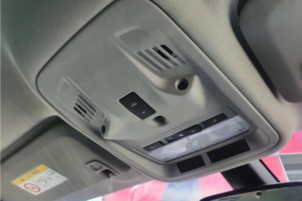 2019 Vauxhall Astra 1.4i Turbo Griffin Hatchback 5dr Petrol Auto (s/s) (150 ps) - Cloth Sienna/Jet Blk, photo 25