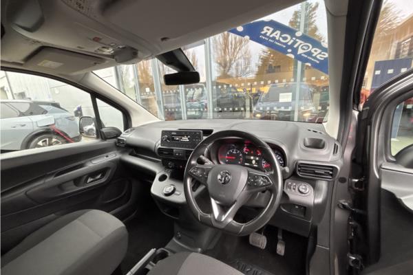 2021 Vauxhall Combo 1.5 Turbo D 2300 Edition Panel Van 4dr Diesel Auto L2 H1 Euro 6 (s/s) (130 ps) - Cloth, photo 9