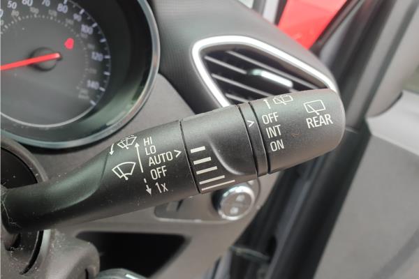 2021 Vauxhall Crossland 1.2 Turbo Elite Nav SUV 5dr Petrol Auto Euro 6 (s/s) (130 ps) - Cloth, photo 28
