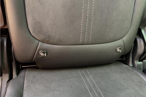 2022 Vauxhall Crossland 1.2 Turbo Ultimate SUV 5dr Petrol Auto Euro 6 (s/s) (130 ps) - Cloth/Alcantara, photo 33