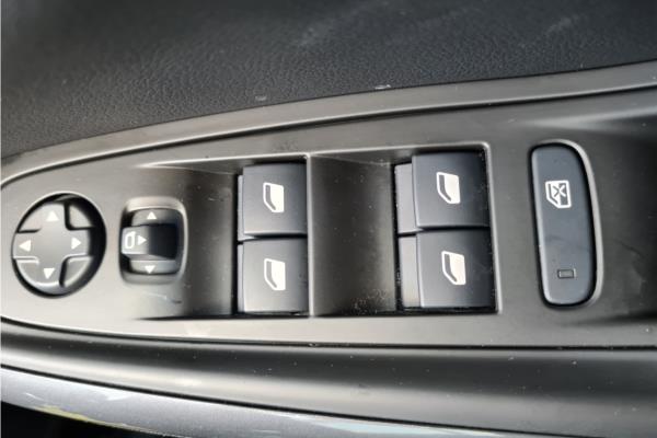 2019 VAUXHALL GRANDLAND - Berson Black, photo 25