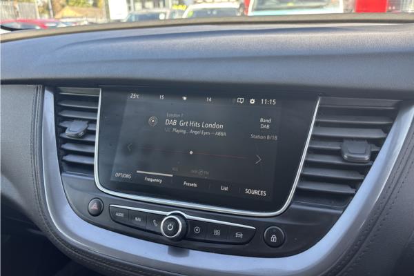 2021 Vauxhall Grandland X 1.6 13.2kWh Elite Nav SUV 5dr Petrol Plug-in Hybrid Auto 4WD Euro 6 (s/s) Hybrid4 (300 ps) - Leather, photo 17
