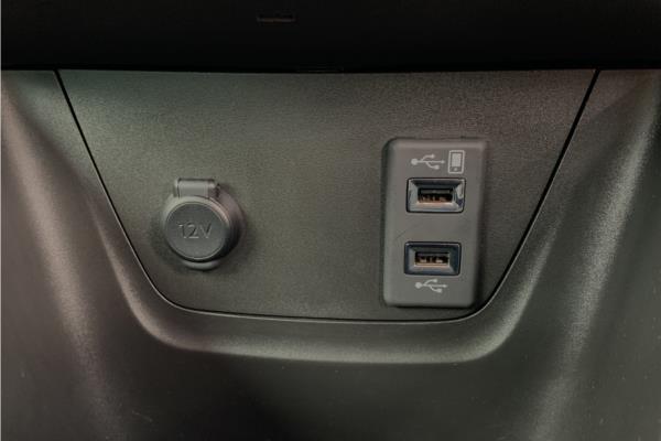 2022 Vauxhall Crossland 1.2 Turbo Elite Edition SUV 5dr Petrol Auto Euro 6 (s/s) (130 ps) - Cloth, photo 24