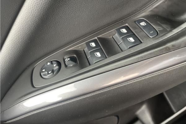 2019 Vauxhall Grandland X 1.2 Turbo Sport Nav SUV 5dr Petrol Manual Euro 6 (s/s) (130 ps) - Cloth, photo 24