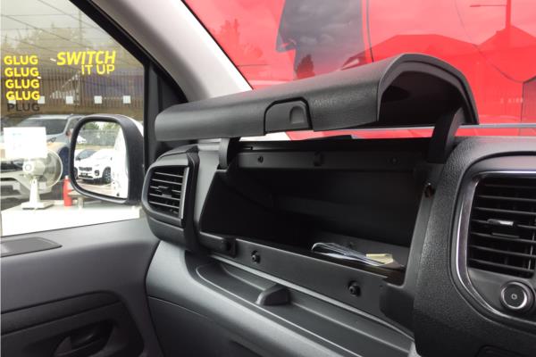 2019 VAUXHALL VIVARO - Cloth, photo 23