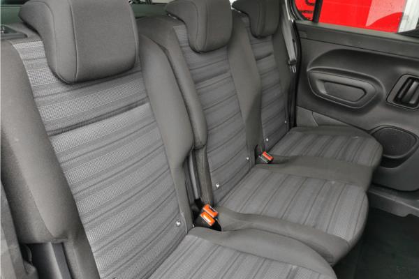 2021 Vauxhall Combo Life 1.5 Turbo D SE MPV 5dr Diesel Manual Euro 6 (s/s) (7 Seat) (100 ps) - Cloth, photo 13