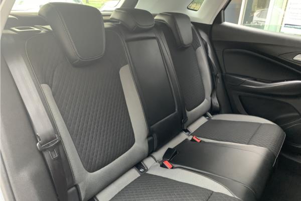 2019 Vauxhall Grandland X 1.2 Turbo GPF Sport Nav SUV 5dr Petrol Auto Euro 6 (s/s) (130 ps) - Cloth, photo 13