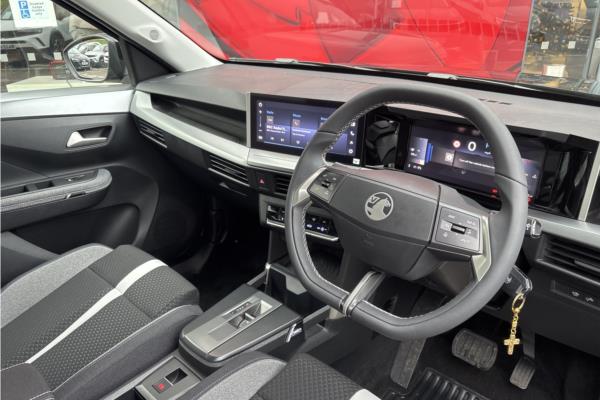 2025 Vauxhall Frontera 1.2 Hybrid [136] GS 5dr e-DCT6 - Ergo Feture Gry, photo 11