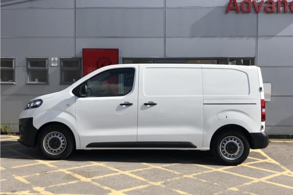 2019 VAUXHALL VIVARO - Curtiba Tritone, photo 5