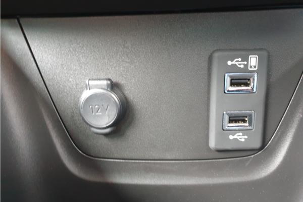 2022 Vauxhall Crossland 1.2 Turbo Ultimate SUV 5dr Petrol Auto Euro 6 (s/s) (130 ps) - Alcantara, photo 38