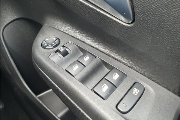 2021 Vauxhall Corsa 1.2 Elite Edition Hatchback 5dr Petrol Manual Euro 6 (75 ps) - Cloth, photo 22