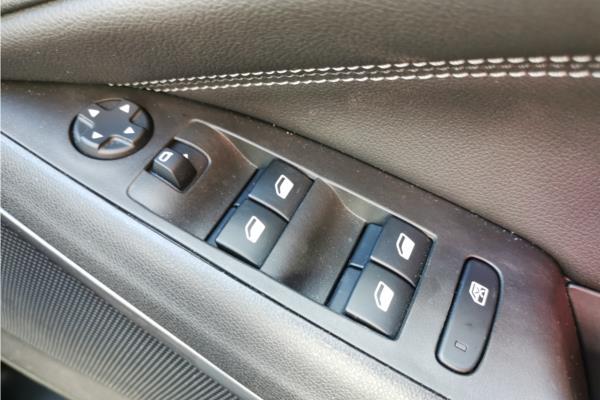 2022 Vauxhall Crossland 1.2 Turbo Elite Edition SUV 5dr Petrol Auto Euro 6 (s/s) (130 ps) - Cloth, photo 22