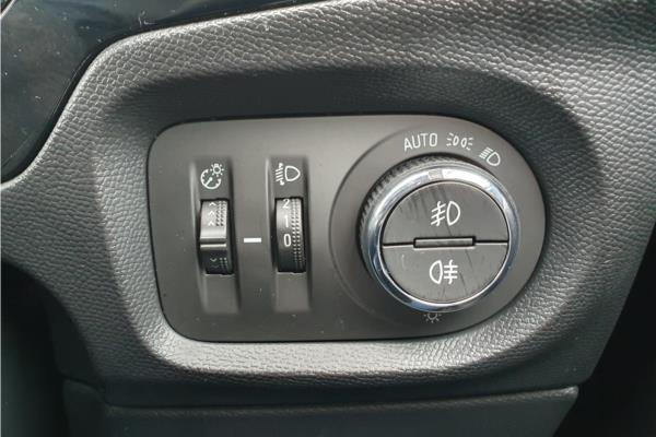 2020 Vauxhall Corsa 1.2 Turbo Elite Nav Hatchback 5dr Petrol Auto Euro 6 (s/s) (100 ps) - Cloth, photo 21