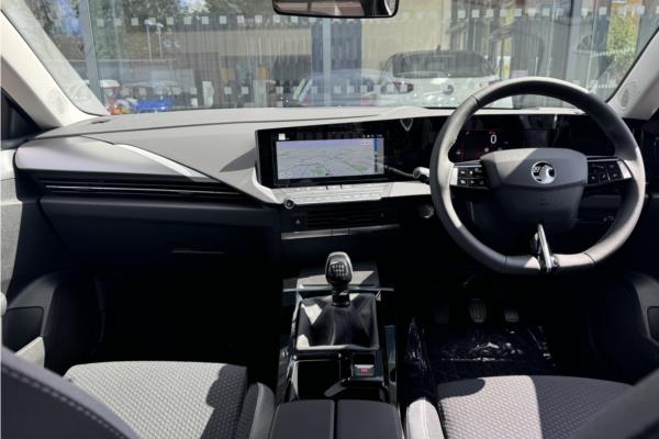 Vauxhall Astra* 5Dr 54kWh 11kWCh Ultimate AU - Jet Blk+alcantr, photo 9