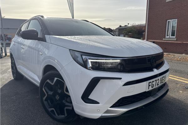 2022 Vauxhall Grandland 1.6 13.2kWh Ultimate SUV 5dr Petrol Plug-in Hybrid Auto Euro 6 (s/s) (225 ps) - Leather, video preview