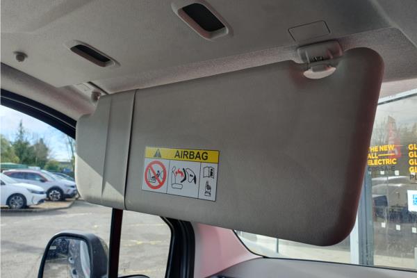 2020 Vauxhall Combo Life 1.5 Turbo D Elite MPV 5dr Diesel Auto Euro 6 (s/s) (7 Seat) (130 ps) - Cloth, photo 30