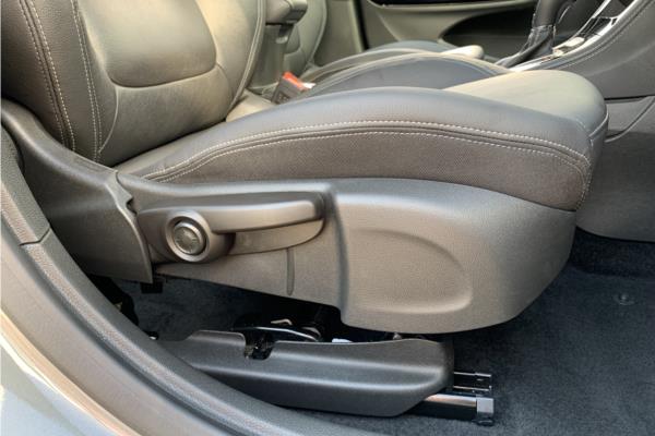 2019 Vauxhall Astra 1.4i Turbo GPF Elite Nav Hatchback 5dr Petrol Auto Euro 6 (s/s) (150 ps) - Leather, photo 29