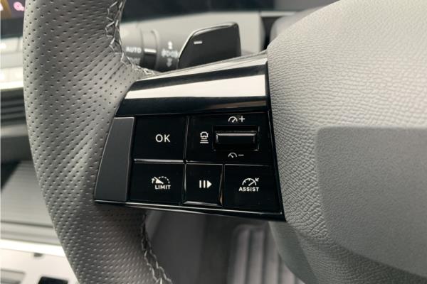 2023 Vauxhall Astra - Black Alcantara, photo 18
