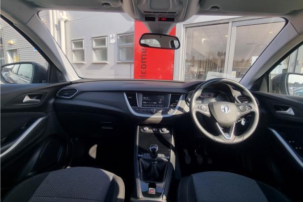 2020 Vauxhall Grandland X 1.2 Turbo GPF SE SUV 5dr Petrol Manual Euro 6 (s/s) (130 ps) - Cloth, photo 10